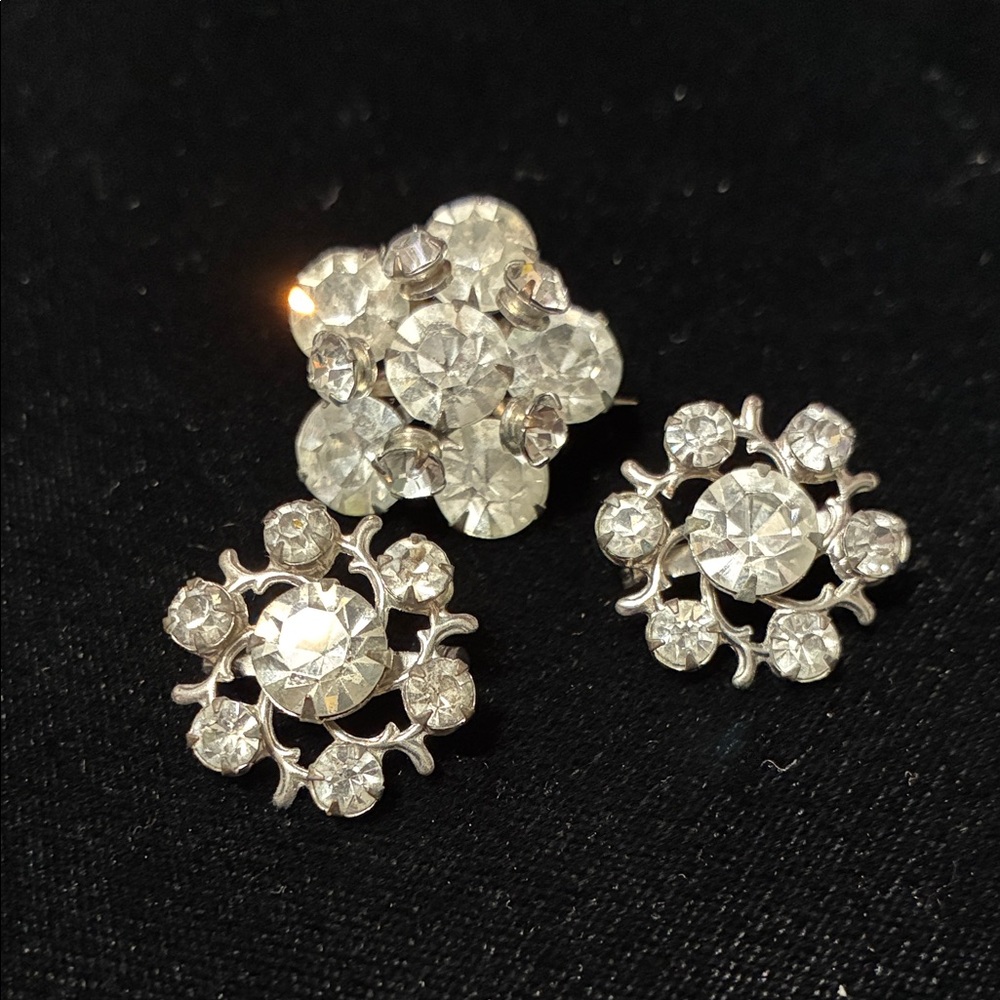 Vintage Crystal rhinestone Floral Silver-Tone set of three brooches